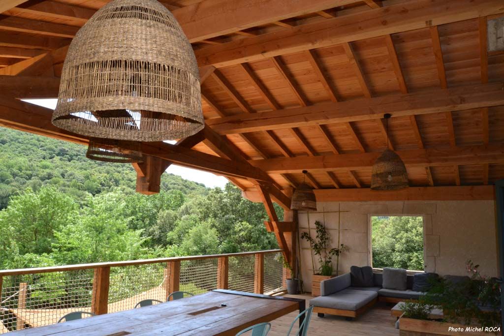 Terrasse en avancée de toiture